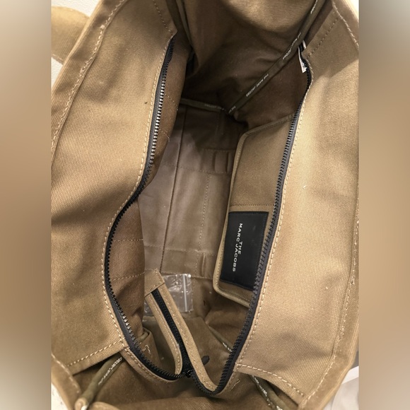 Marc Jacob’s Slate Green Canvas Tote Bag - Picture 8 of 8